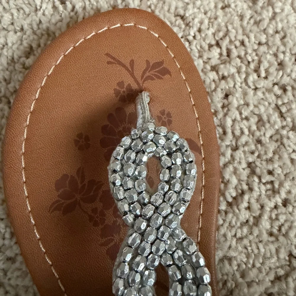 Arizona Jean Silver Beaded Girls Sandals size 2 little girls